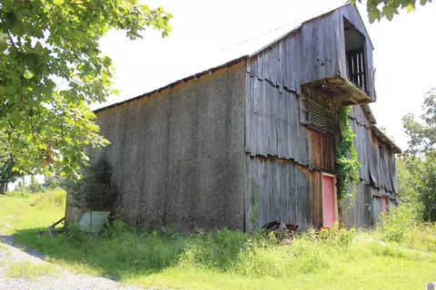 2169 Chestnut Oak Rd, Kuttawa, KY 42055