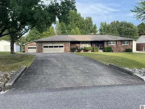 320 Holmes Dr, Paducah, KY 42003