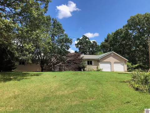 51 Hook, Benton, KY 42025