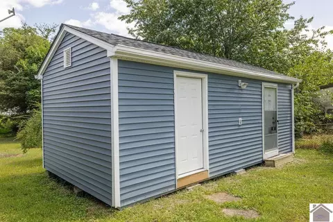 866 N Sutton Ln, Mayfield, KY 42066 photo 8