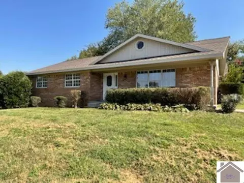 3712 Springdale Cir, Paducah, KY 42001