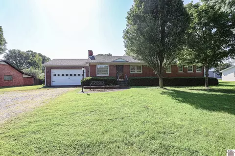 3736 Olivet Church Rd, Paducah, KY 42001