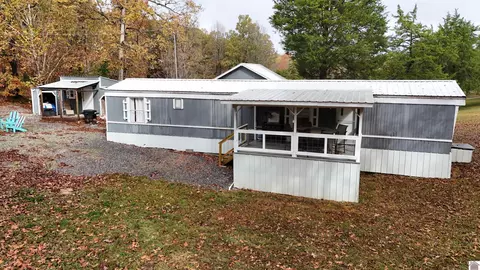 55 Timberlane Rd, Kuttawa, KY 42055