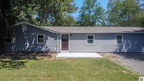 2240 Ted Williams Rd, Paducah, KY 42003