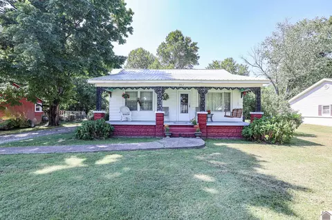 953 Smith Ave, Paducah, KY 42003