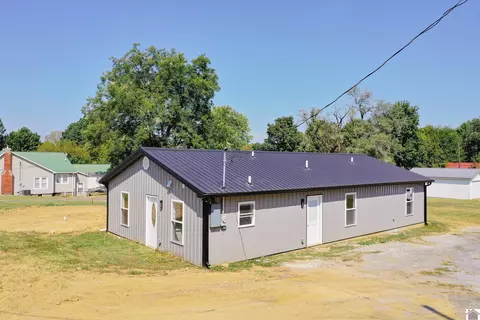 533 Depot St, Marion, KY 42064
