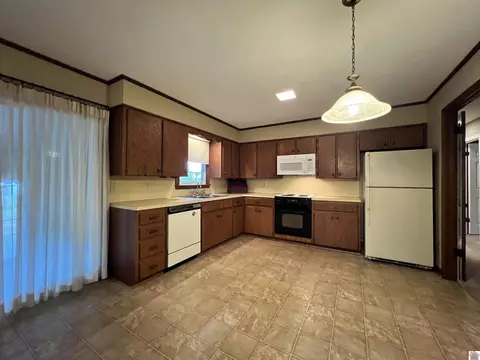 822 S 9th St, Murray, KY 42071 photo 11