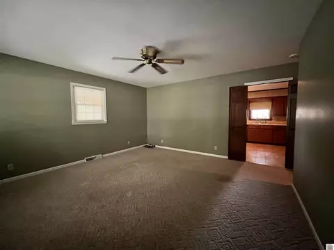 822 S 9th St, Murray, KY 42071 photo 5