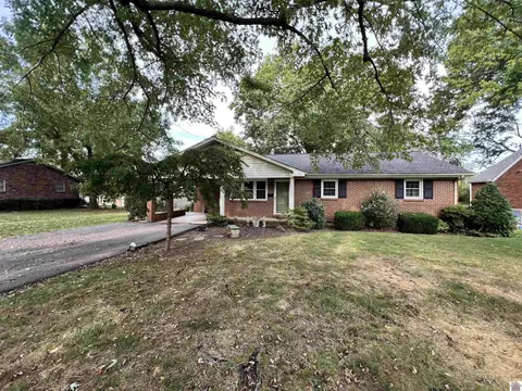 822 S 9th St, Murray, KY 42071 photo 3