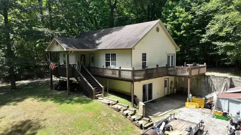 1107 Crisp Rd, Cadiz, KY 42211