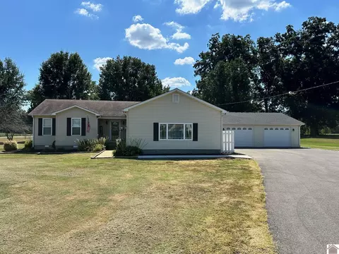 395 Kenneth Ln, Hickory, KY 42051
