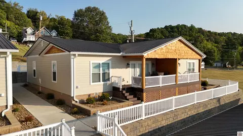 1730 Lake Barkley Dr, Kuttawa, KY 42055