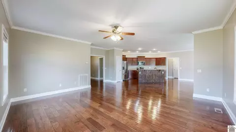 2247 Mitchell Dr, Murray, KY 42071 photo 8