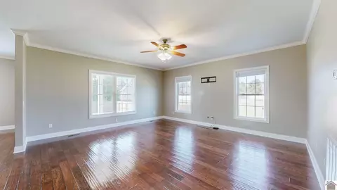 2247 Mitchell Dr, Murray, KY 42071 photo 6