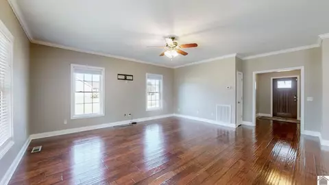 2247 Mitchell Dr, Murray, KY 42071 photo 5
