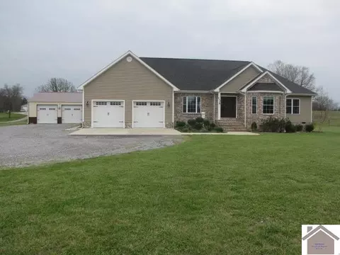 603 Old Olive Rd, Benton, KY 42025