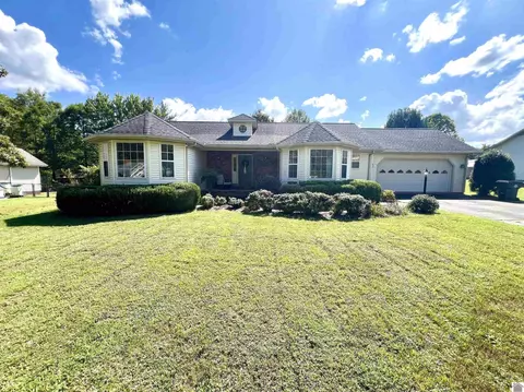 2103 Carol Dr, Murray, KY 42071