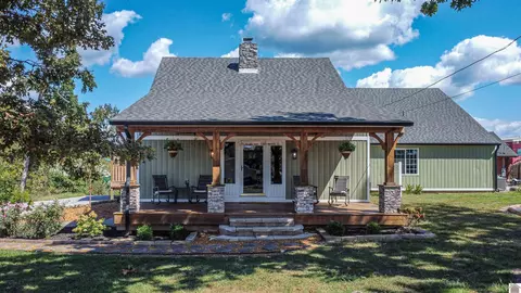 141 Concord Dr, Gilbertsville, KY 42044
