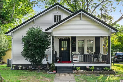 100 N 9th St, Murray, KY 42071