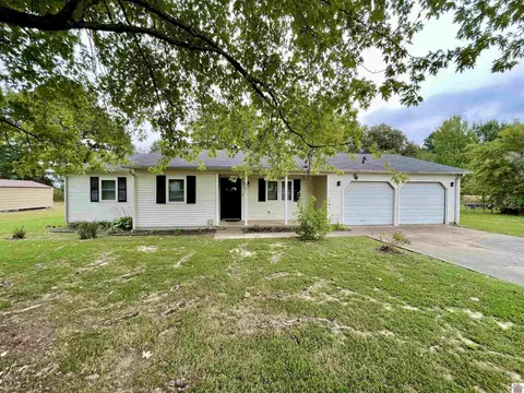 561 Tom Dr, Mayfield, KY 42066