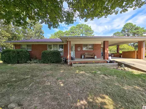 68 N Wadesboro Rd, Benton, KY 42025