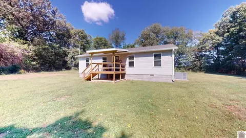 2854 N State Route 121, Murray, KY 42071