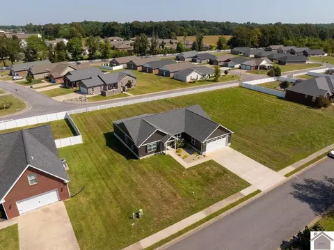 2216 Traci Dr, Murray, KY 42071 photo 35