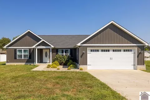2216 Traci Dr, Murray, KY 42071 photo 3