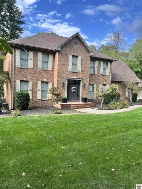 130 Jalusian Trl, Paducah, KY 42001