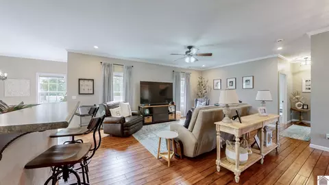 104 Marina Way, Murray, KY 42071 photo 2