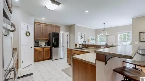 104 Marina Way, Murray, KY 42071 photo 9