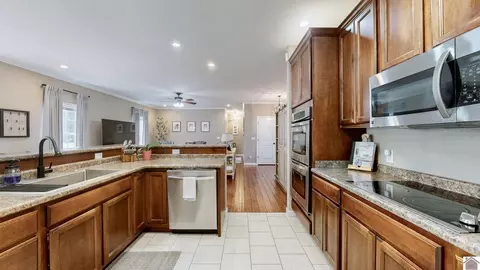 104 Marina Way, Murray, KY 42071 photo 7