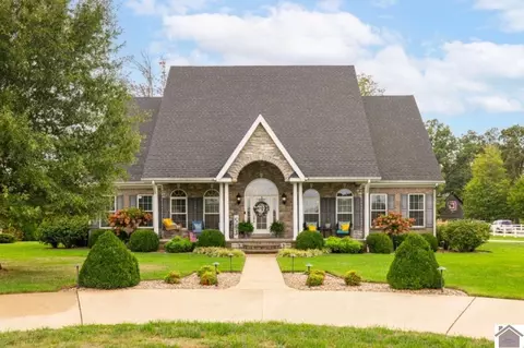 583 Squire Rd, Murray, KY 42071