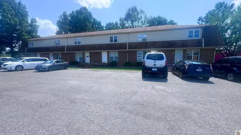 109 Lakeview Dr, Paducah, KY 42001