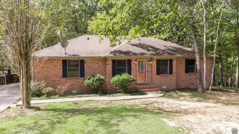 2179 Douglas Rd, Murray, KY 42071
