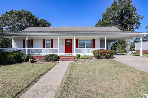 128 Tara Ct, Benton, KY 42025