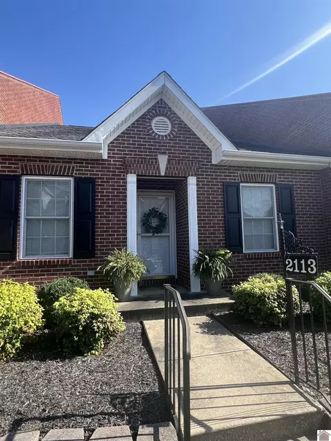 2113 Park Dr, Paducah, KY 42001