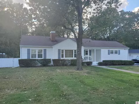 301 Minerva Pl, Paducah, KY 42001