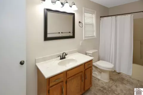 68 Cambridge Dr, Murray, KY 42071 photo 13