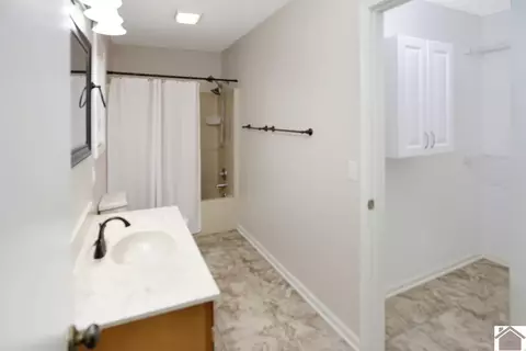 68 Cambridge Dr, Murray, KY 42071 photo 12