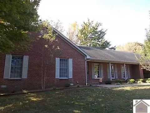92 Martin Cir, Paducah, KY 42001