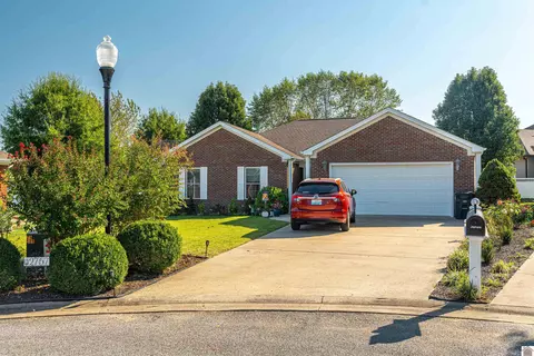 2757 Legends Dr, Paducah, KY 42001