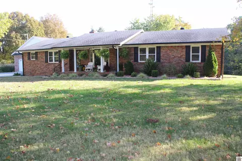 6964 Goodsprings Rd, Fredonia, KY 42411