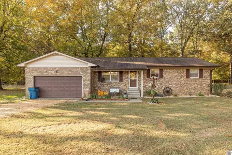 2150 Clarkline Rd, Paducah, KY 42003