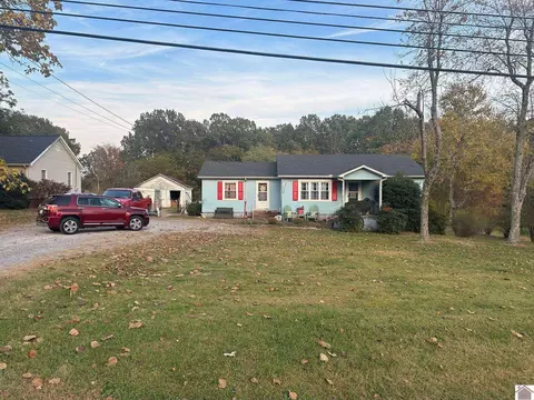 1051 S Main St, Calvert City, KY 42029