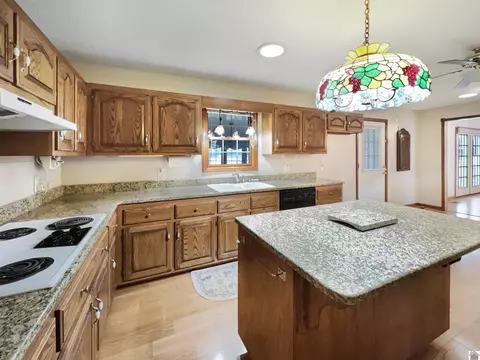 1946 Dodd Rd, Murray, KY 42071 photo 8