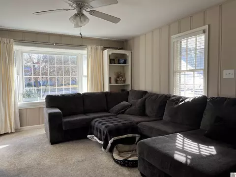 307 E 14th St, Benton, KY 42025 photo 6