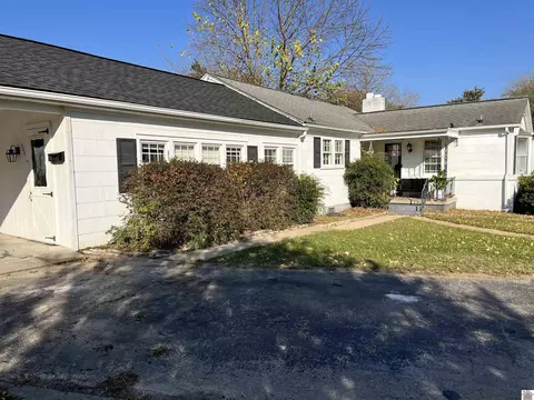 307 E 14th St, Benton, KY 42025