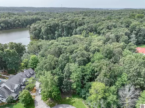 703 Peaceful Cv, Grand Rivers, KY 42045