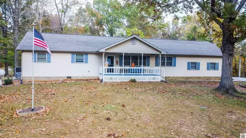 27 Sycamore Dr, Eddyville, KY 42038